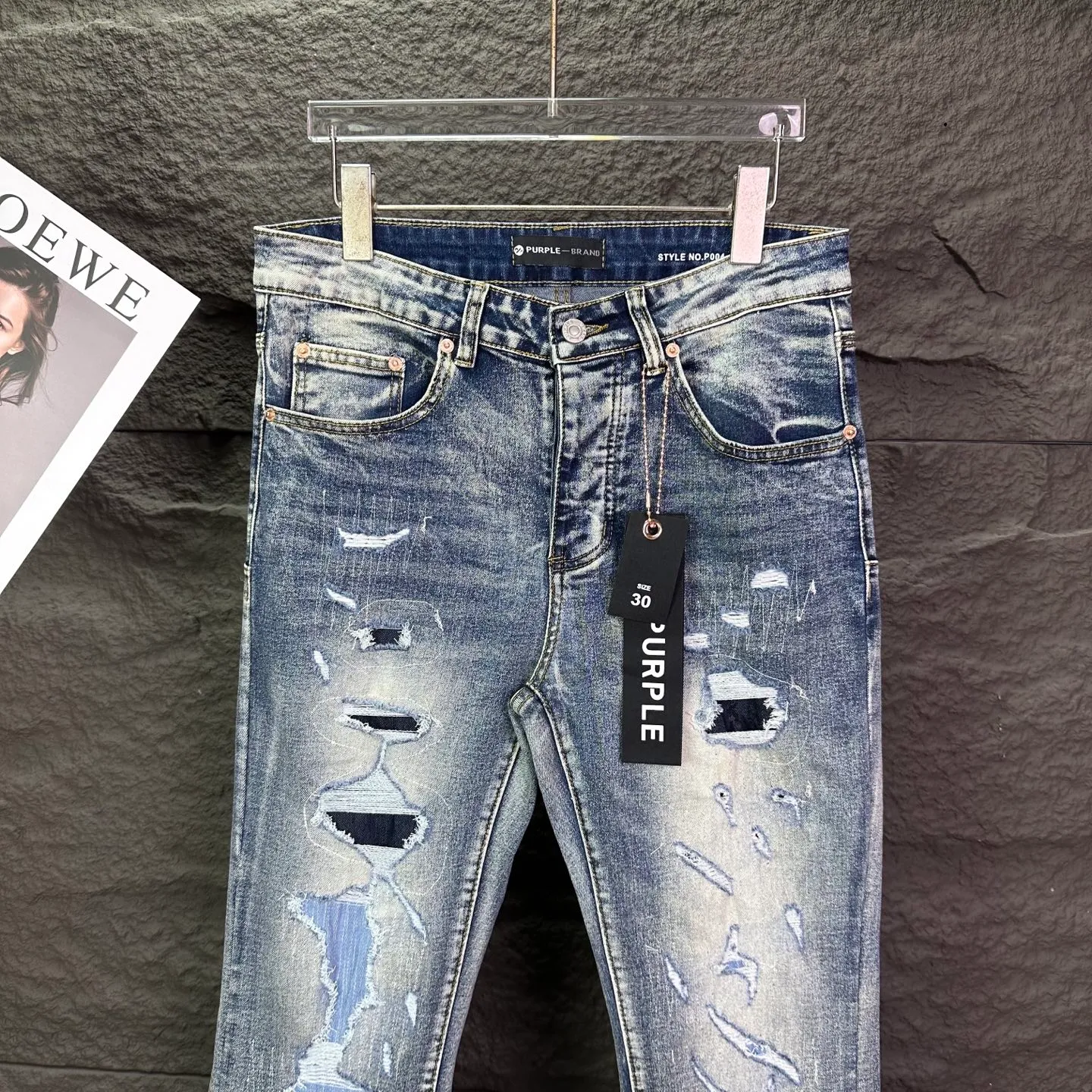 PURPLE BRAND 2026New Arrival Cut Embroidered Patch Couple's Washed Boot-Lago Loose Jeans High Version High Version Top Ceiling Quality Styles with different washed textures, very friendly to people with thin legs and thick legs. The boot-cut loose version is very flattering to the leg shape. Moderate length that never goes out of style, easy to match with casual, basic styling for various styles, a must-have in the wardrobe! The fabric is stiff but also makes the upper body soft without losing texture. The washing process is even more perfect. It is a must-have item for everyone! ! ! Washed wheat, hang tag, pants label, three complete labels Color: Blue Size: 28, 30, 32, 34, 36 (five sizes)